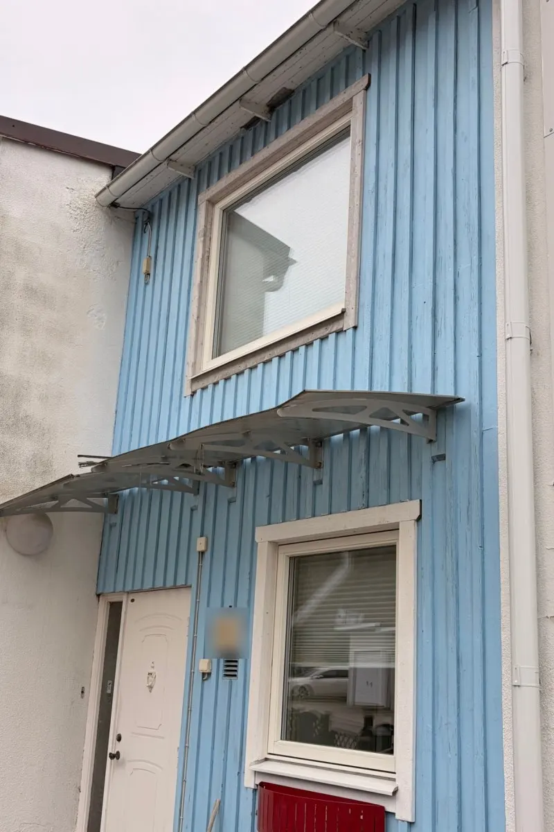 Radhuset med den gamla blå panelen före fasadbytet